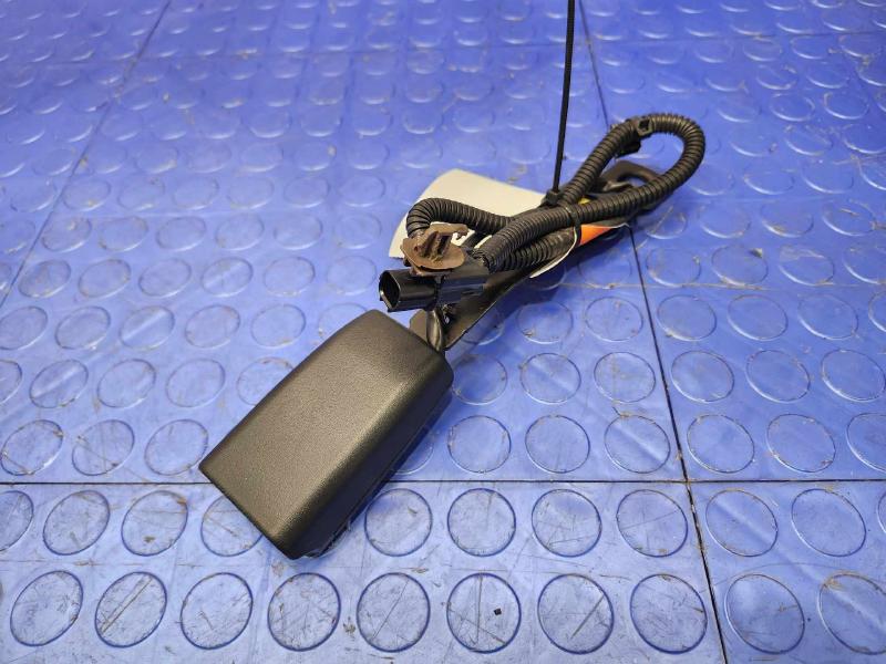2017 Subaru Legacy Front Seat Belt