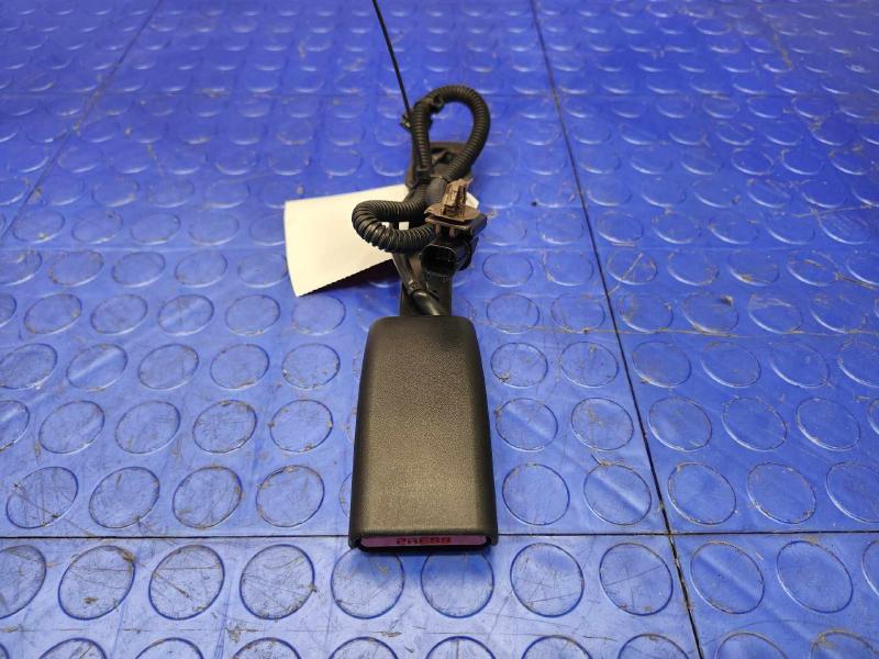 2017 Subaru Legacy Front Seat Belt
