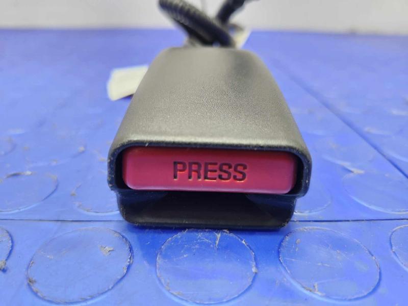 2017 Subaru Legacy Front Seat Belt