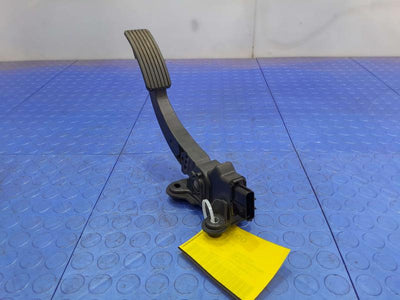 2010-2019 Mitsubishi Outlander Accelerator Pedal Assembly OEM 1600A104
