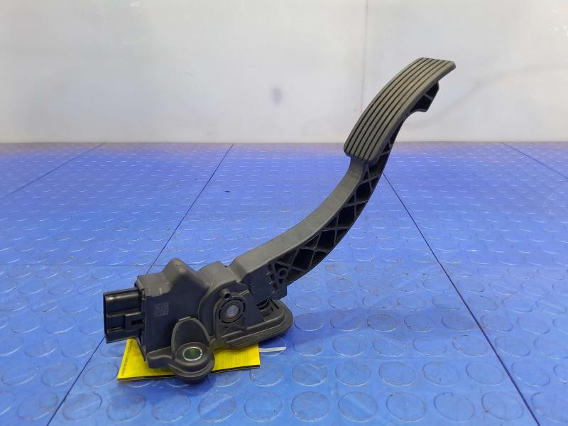 2010-2019 Mitsubishi Outlander Accelerator Pedal Assembly OEM 1600A104