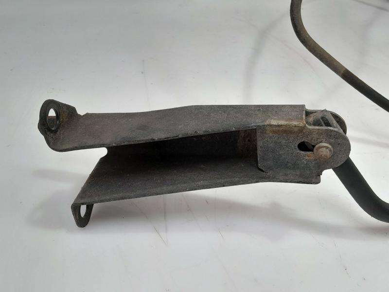 1991 - 1996 Toyota Previa Spare Tire Carrier Assembly OEM 51900-28161