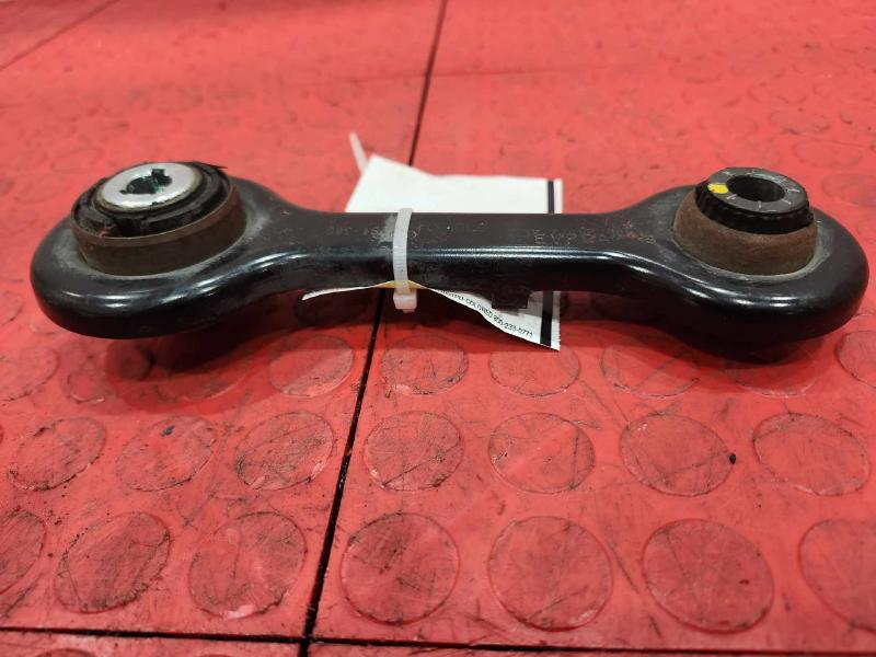 2016 Ford Mustang Lower Control Arm Rr