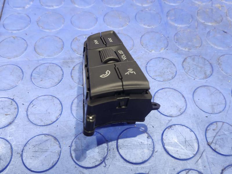 2018 Alfa Romeo Giulia Combination Switch