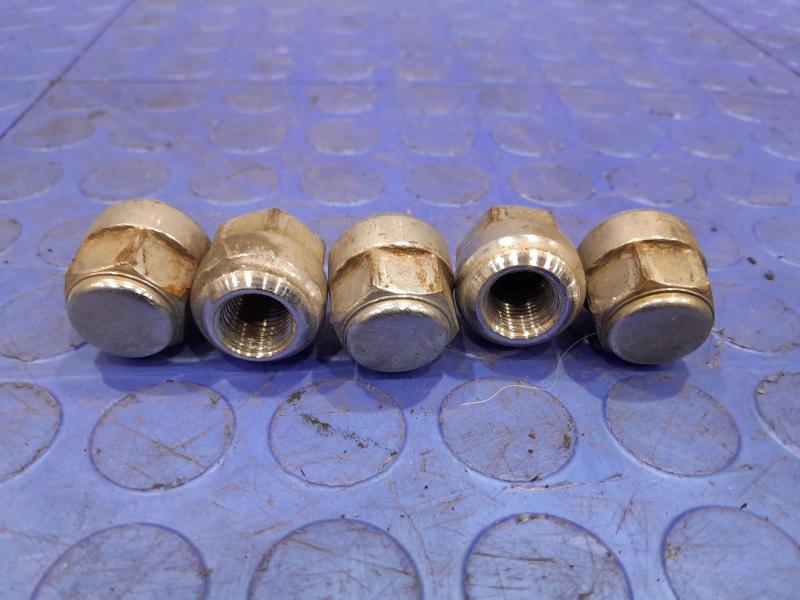 2011 Honda Pilot Lug Nuts