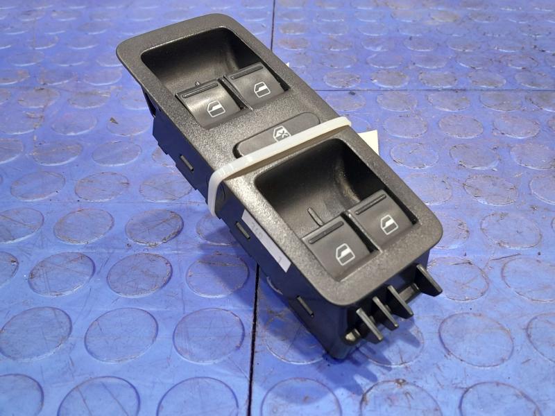 2020 Volkswagen Passat Door Switch Front