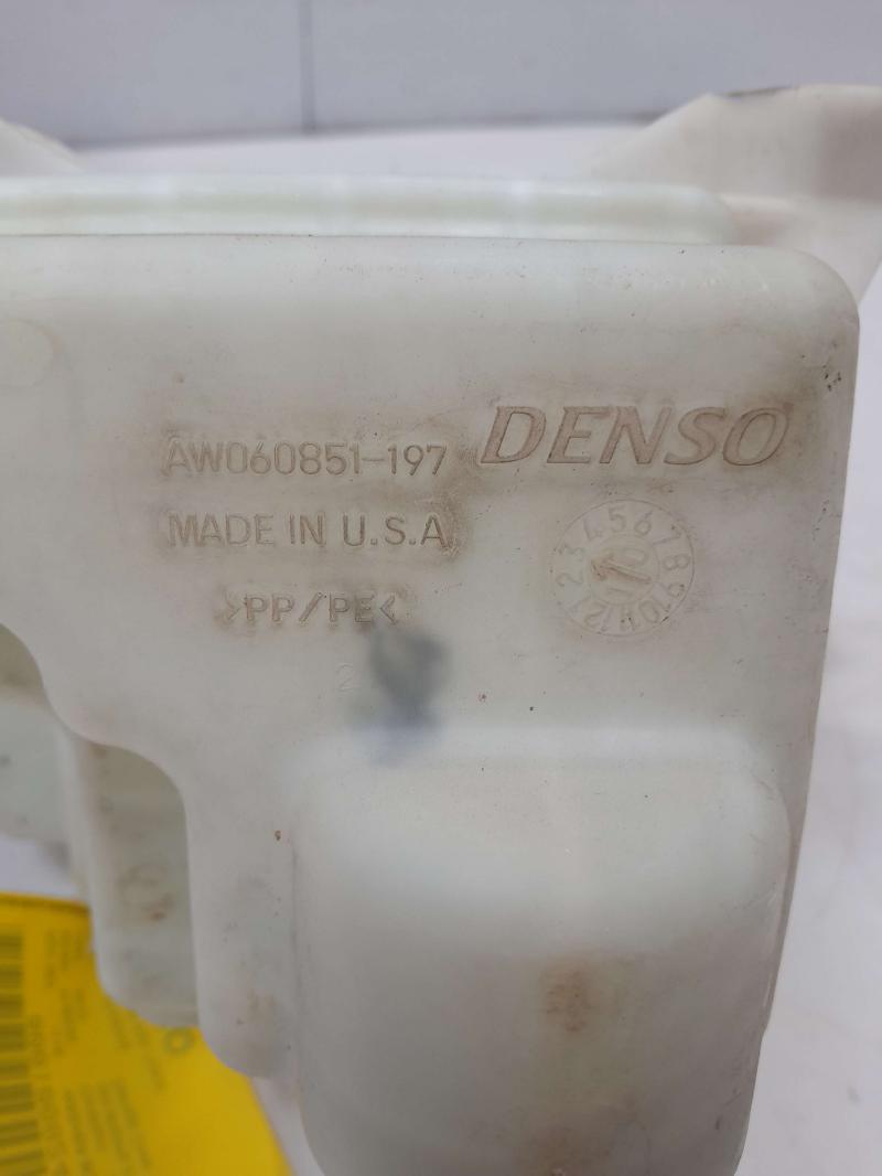2010 - 2012 Ford Fusion Hybrid Windshield Washer Fluid Reservoir OEM BE5Z17618A