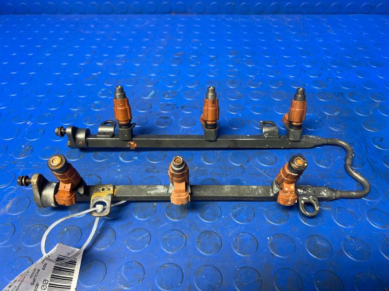 2000-2005 Mitsubishi Eclipse 3.0L 6 Cyl Fuel Rail w/ Six Injectors OEM MD319791