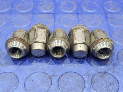 2009 Chevrolet Malibu Lug Nuts