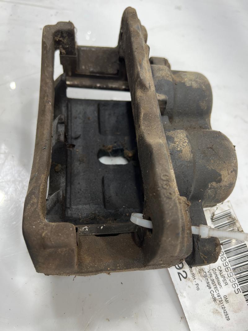 2001 GMC Sierra 1500 Caliper