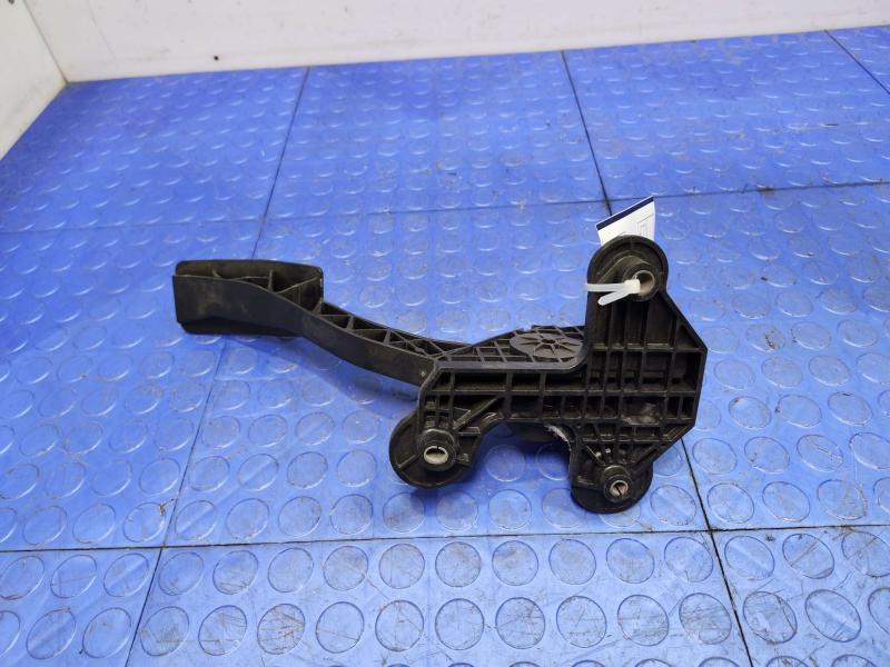 2014 Ford Mustang Pedal Assembly