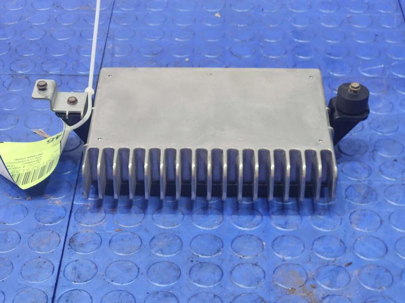 2003-2006 Lincoln Towncar Radio Amplifer Genuine OEM Part 3W1T14B484AJ