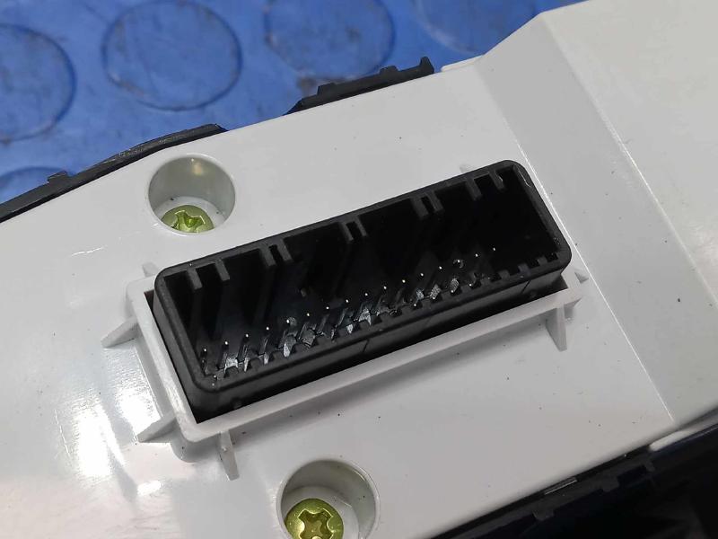 2017 Kia Sedona Door Switch Front