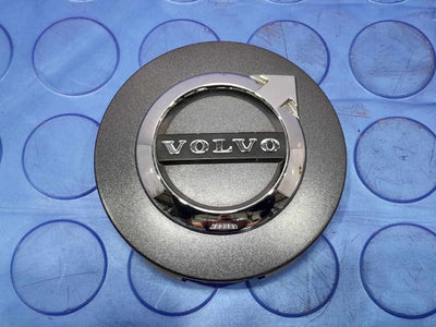 2018 Volvo S90 Center Cap