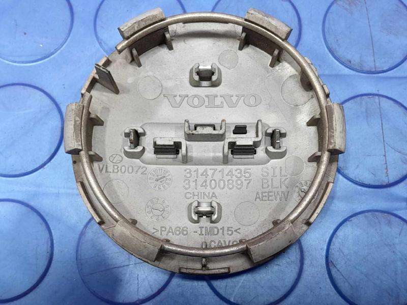 2018 Volvo S90 Center Cap