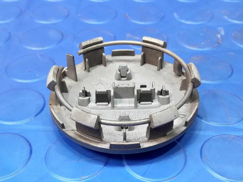 2018 Volvo S90 Center Cap