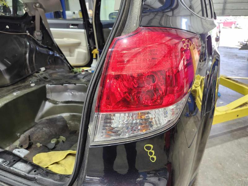 2010 Subaru Legacy Tail Light Assembly