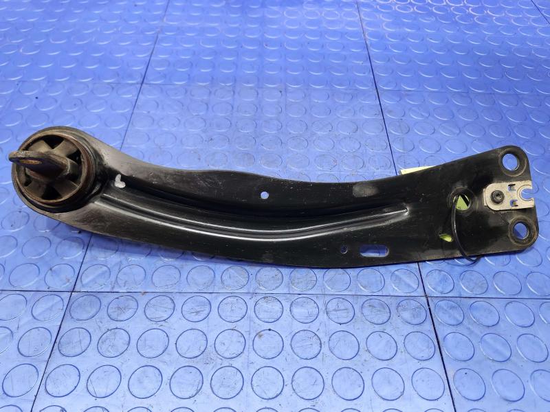 2016 Ford Focus Lower Control Arm Rr