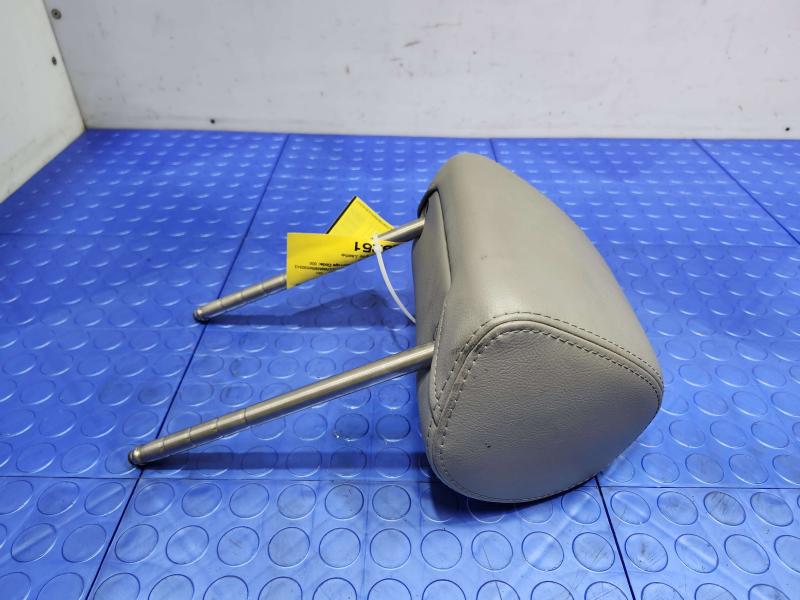 2005 Volkswagen Jetta Headrest