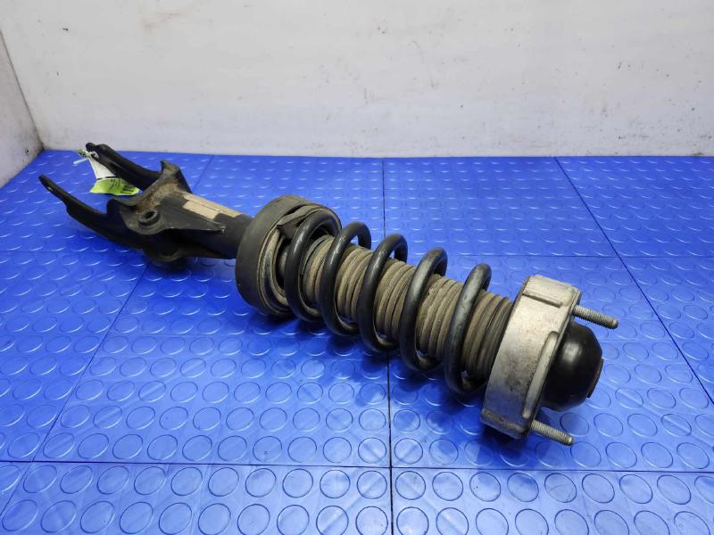 2011 Volkswagen Touareg Strut Assembly