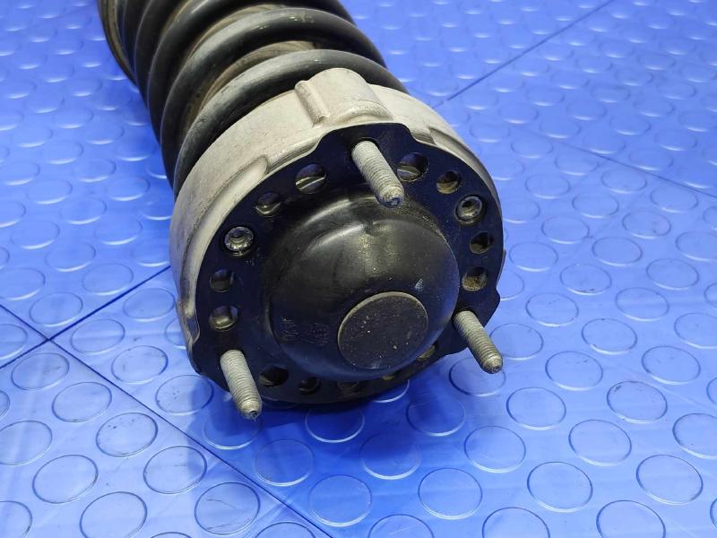 2011 Volkswagen Touareg Strut Assembly
