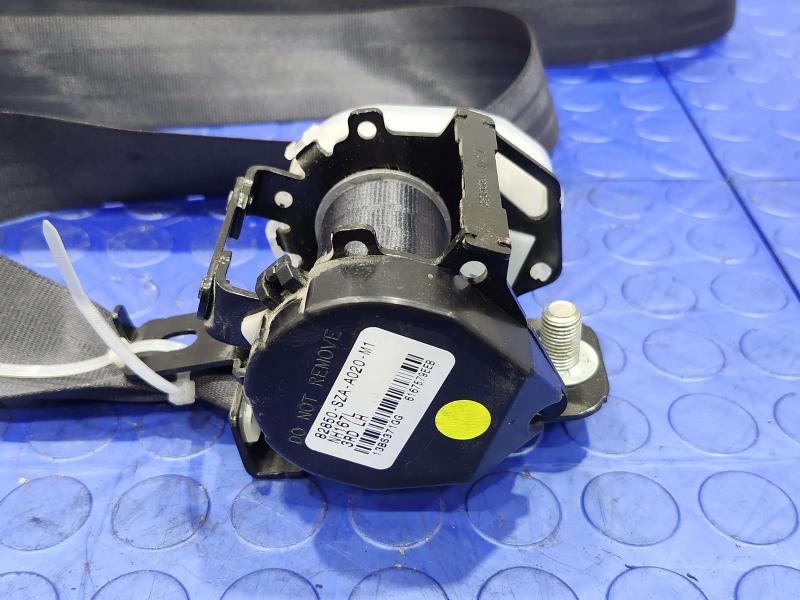 2011 Honda Pilot Rear Seat Belt