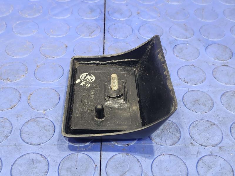 1988-1993 Isuzu NPR Right Lower Corner Marker Reflector OEM Genuine Amber