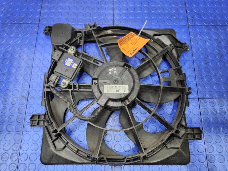 2016-2018 Hyundai Tucson 1.6L Engine Cooling Fan Assembly OEM 25380D3100