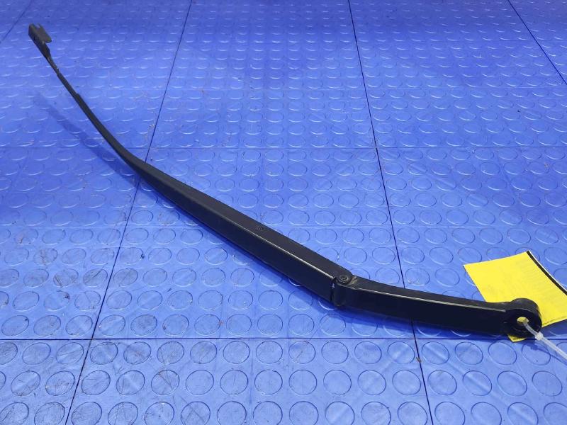 2016 Toyota Prius Wiper Arm