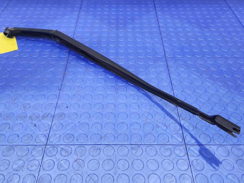 2016 Toyota Prius Wiper Arm