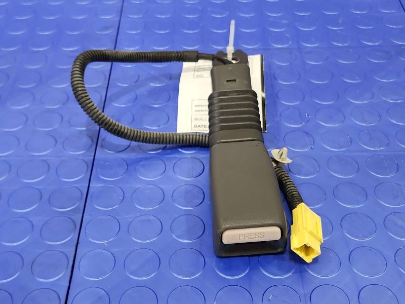 2010 Kia Rio Front Seat Belt