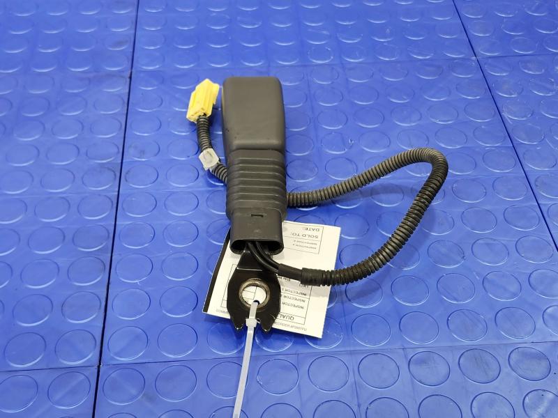 2010 Kia Rio Front Seat Belt
