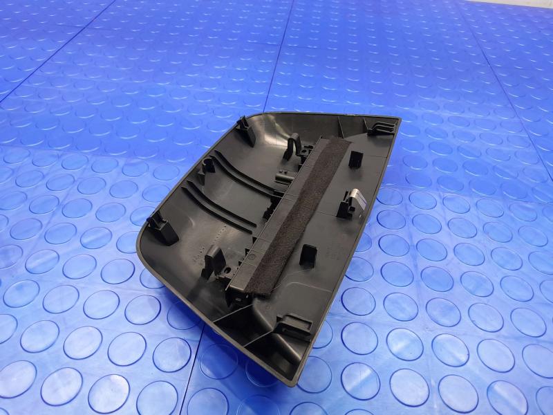 2021 Nissan Versa 3Rd Brake Light Avoidance Lamp
