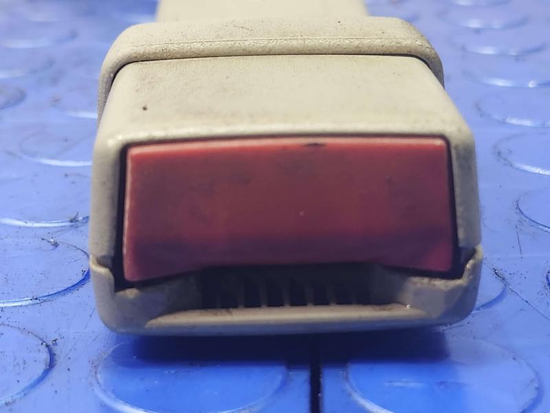 2003 Lincoln Town Car Front Seat Belt