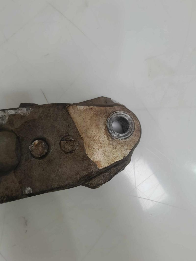 2015 - 2018 Jeep Cherokee Front Lower Control Arm LH Driver Side OEM 4668993AF