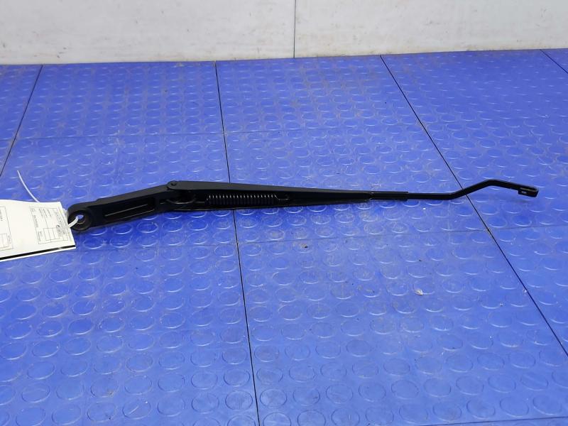 2019 Nissan Titan Wiper Arm
