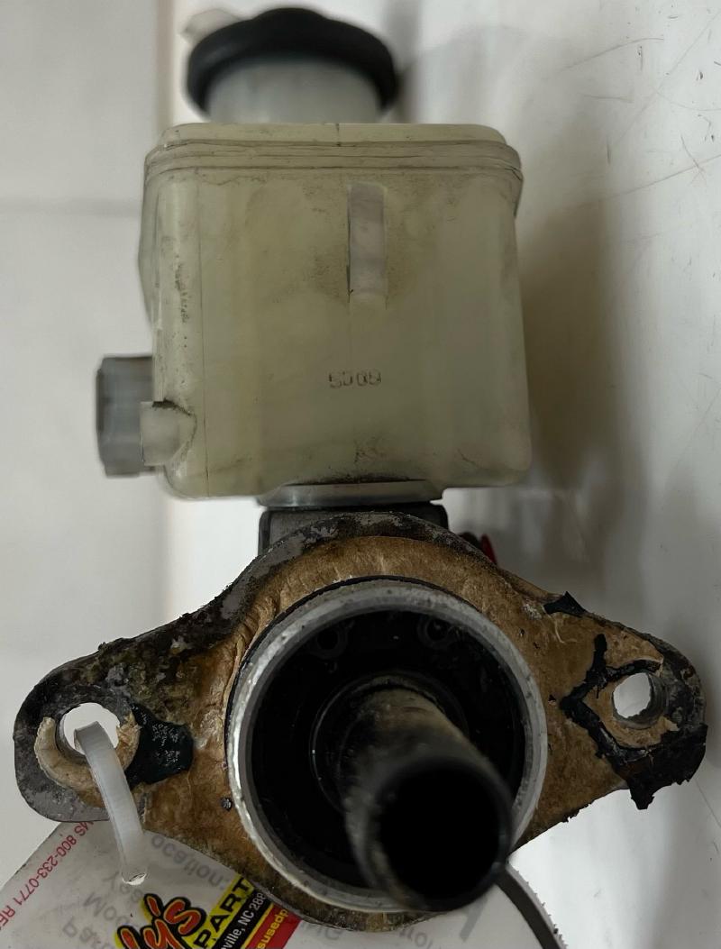 2004 2005 Toyota Rav4 Brake Master Cylinder Auto Trans ONLY OEM 4720142241