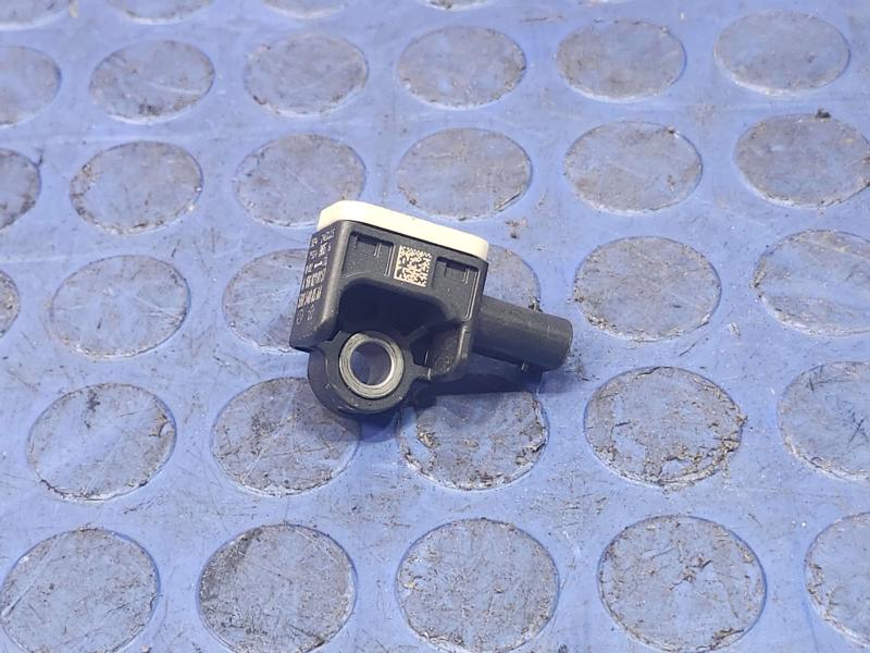 2011-2020 Dodge Durango Crash Impact Sensor Genuine OEM Part 56054085AA