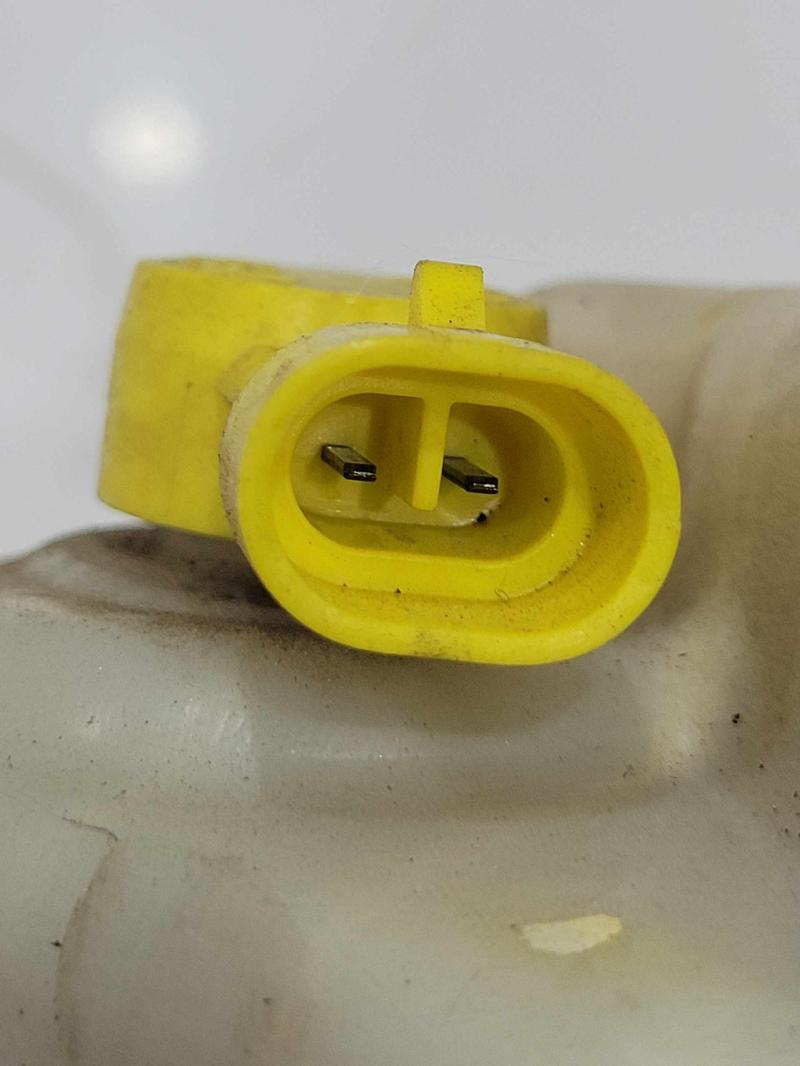 2012 - 2017 Buick Verano Brake Master Cylinder Assembly OEM 22908217