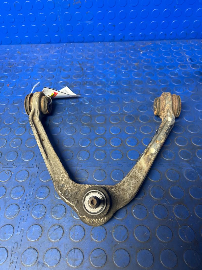 2000 GMC Sierra 1500 Upper Control Arm Front