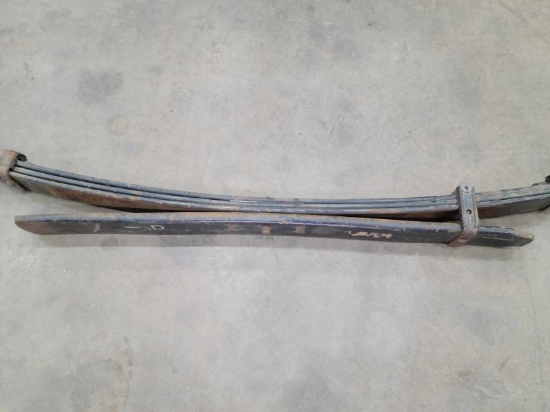 2006 Nissan Frontier Leaf Spring Rear