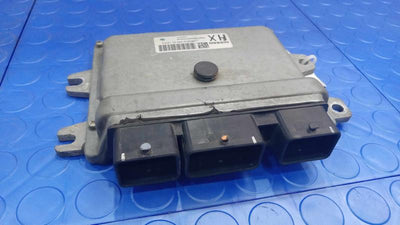 2012 Nissan Versa Engine/Motor Brain Box