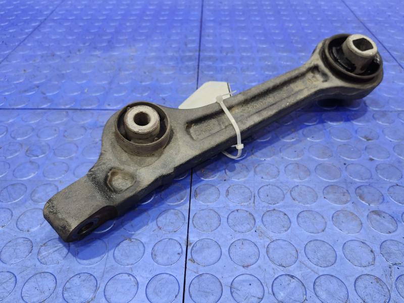 2013 Chrysler 300 Lower Control Arm Front