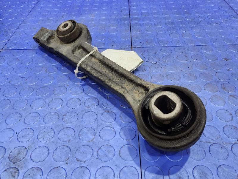 2013 Chrysler 300 Lower Control Arm Front