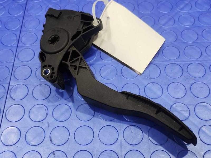 2014-2019 Nissan Rogue Accelerator Pedal Assembly Genuine OEM 180024BA0A