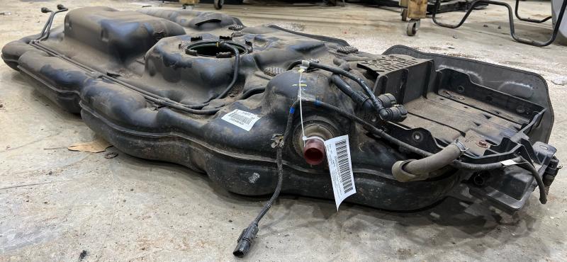 2015 2016 Kia Sedona Fuel Tank Gas Tank Assembly 21.5 Gallon OEM 31150A9500