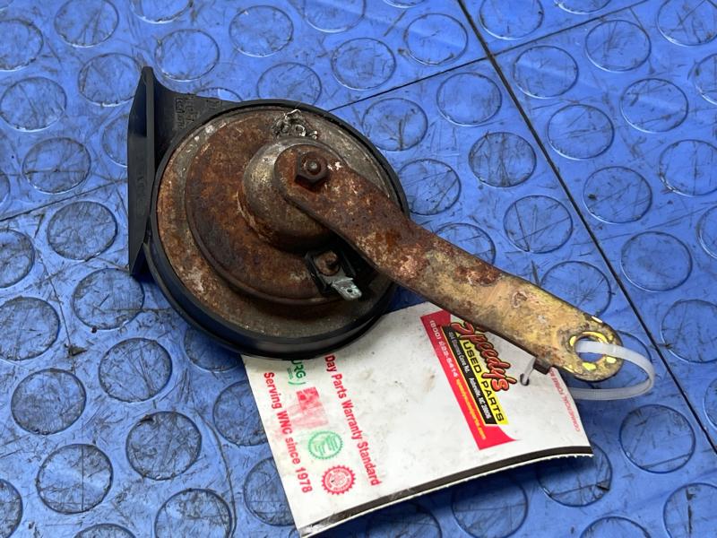 2000-2005 Mitsubishi Eclipse Low Note Horn Assembly Genuine OEM 8211A020
