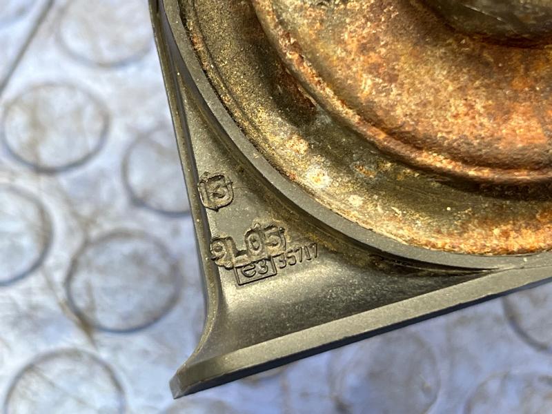 2000-2005 Mitsubishi Eclipse Low Note Horn Assembly Genuine OEM 8211A020