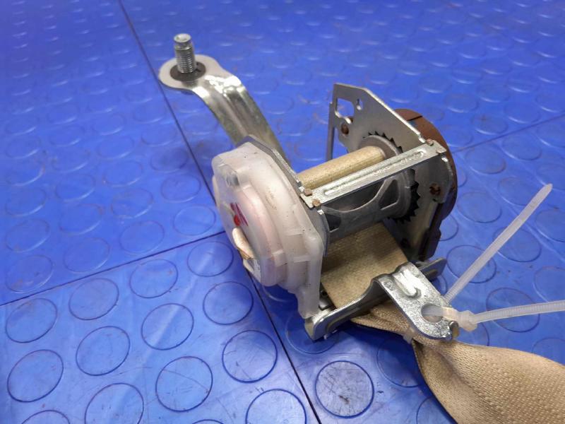 2014 Infiniti QX60 Rear Seat Belt