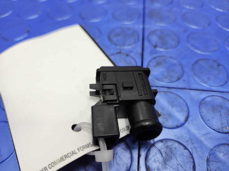 2001-2013 Toyota Highlander Ambient Air Sensor Genuine OEM 88625-47021